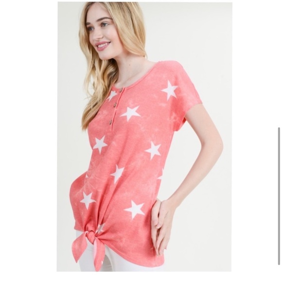 Red Star ⭐️ Top - Picture 3 of 9
